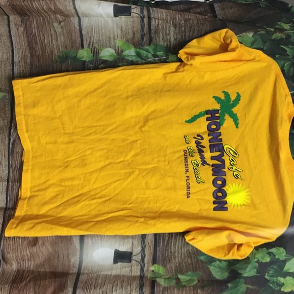🏝Honeymoon Island, FL, Graphic T Shirt, Yellow - Picture 4 of 7